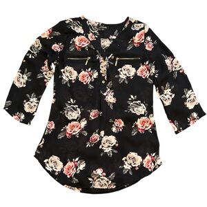 J for Justify floral blouse ‼️must bundle for this clear out price‼️